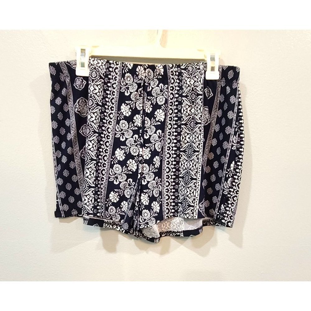 Try This Shorts Women's Extra Large XL Blue White Paisley Pull On Elastic Comfy